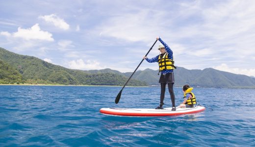 沖縄でSUPを楽しむ。